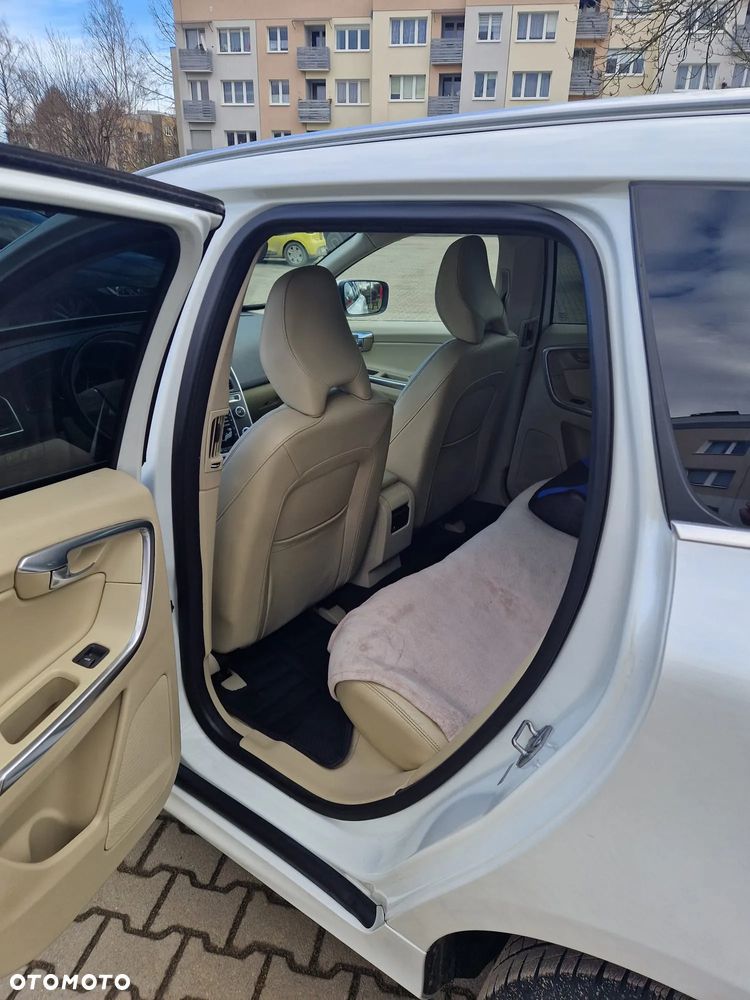 Volvo XC 60 T6 AWD Momentum - 6