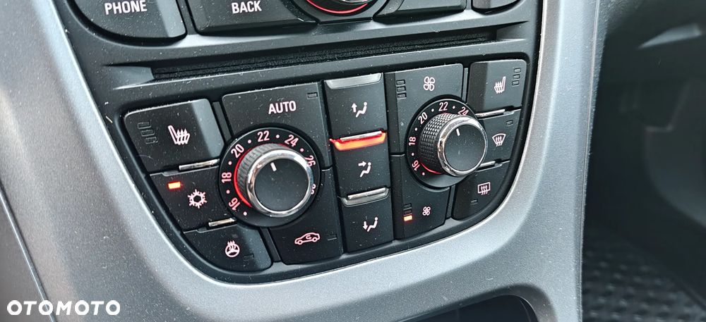 Opel Astra 1.4 Turbo Cosmo - 27