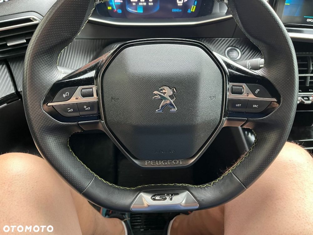 Peugeot 2008 e-2008 GT - 22