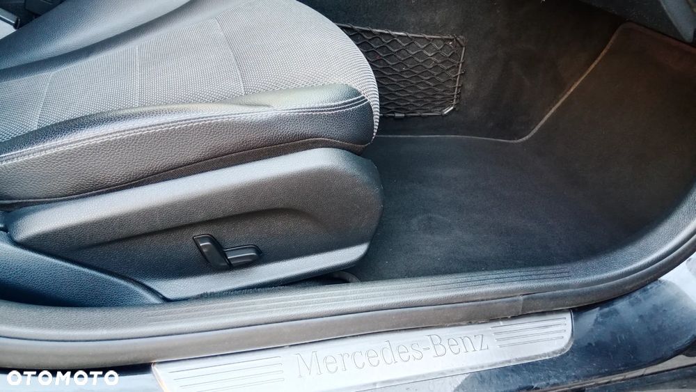 Mercedes-Benz Klasa C 200 (BlueTEC) d Avantgarde - 20