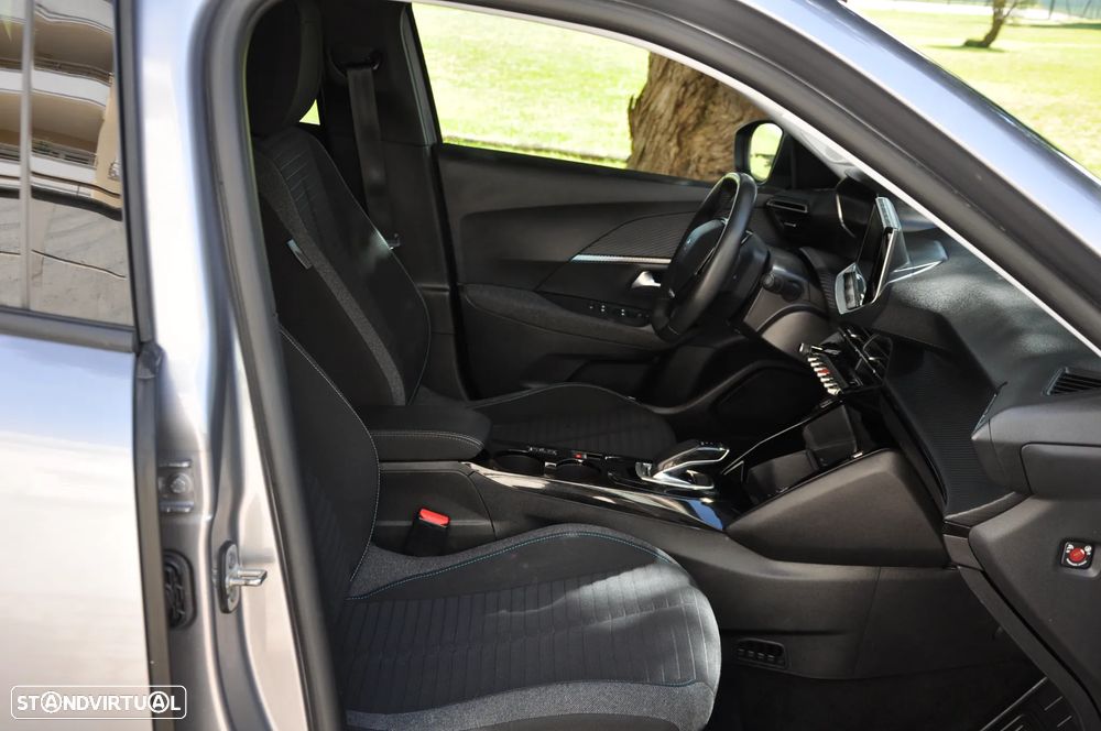 Peugeot e-2008 Style - 40