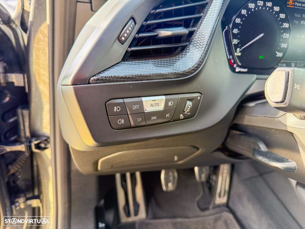 BMW 116 d Pack Desportivo M - 17