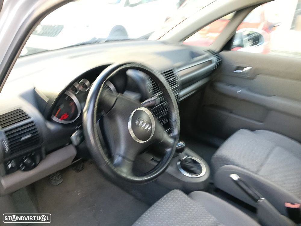 Audi A2 1.4 Attraction - 24