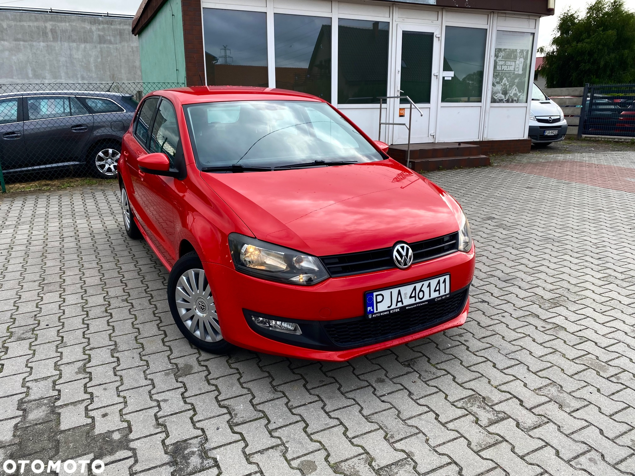 Volkswagen Polo - 2