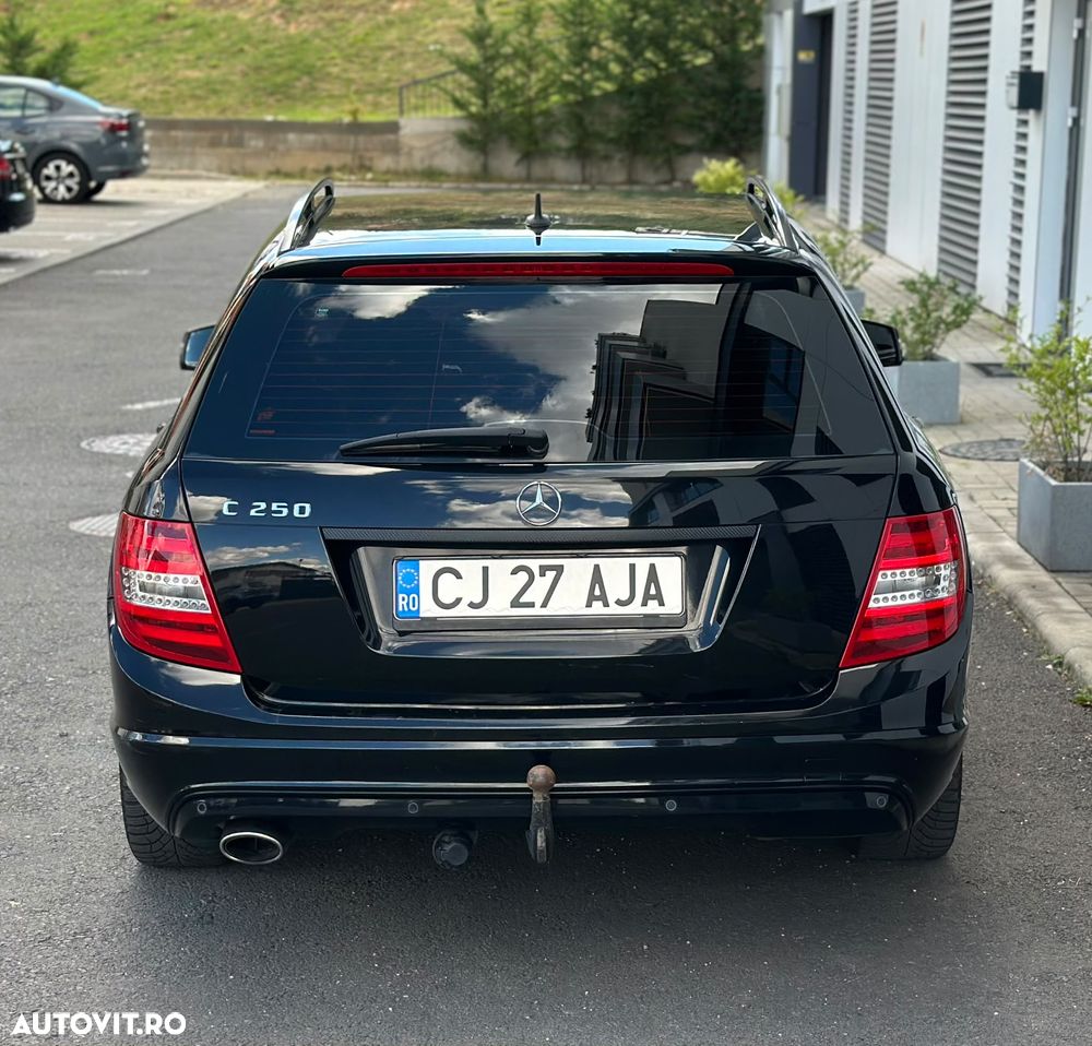 Mercedes-Benz C 250 CDI DPF 4Matic (BlueEFFICIENCY) 7G-TRONIC - 12