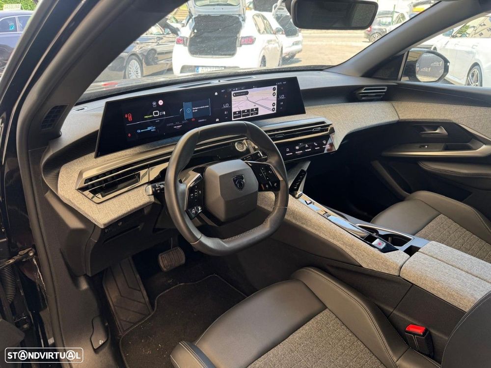 Peugeot E-3008 73 kWh Allure - 11