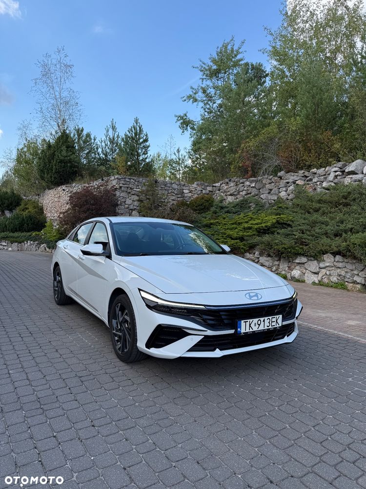 Hyundai Elantra 1.6 Smart - 14
