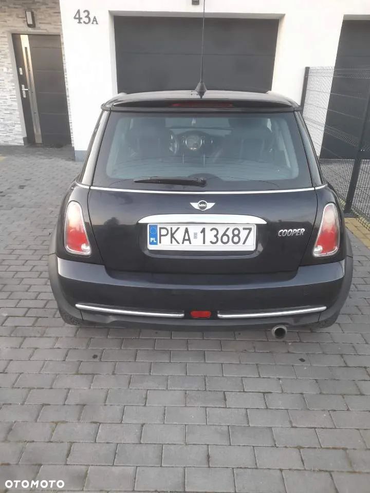 MINI Cooper Standard - 2