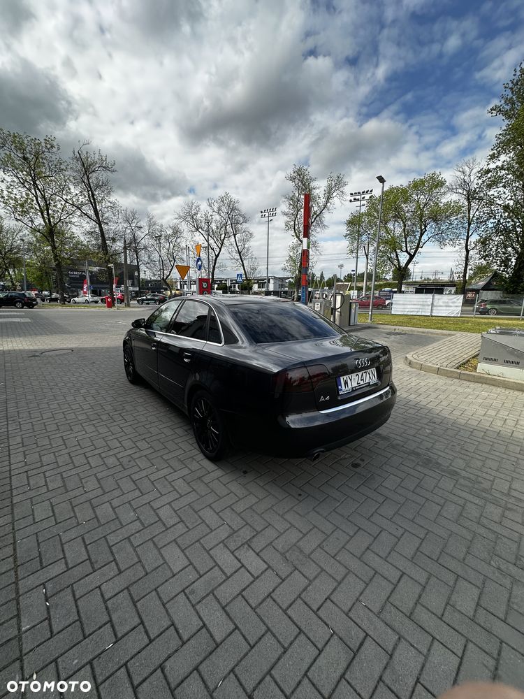 Audi A4 Limousine - 15