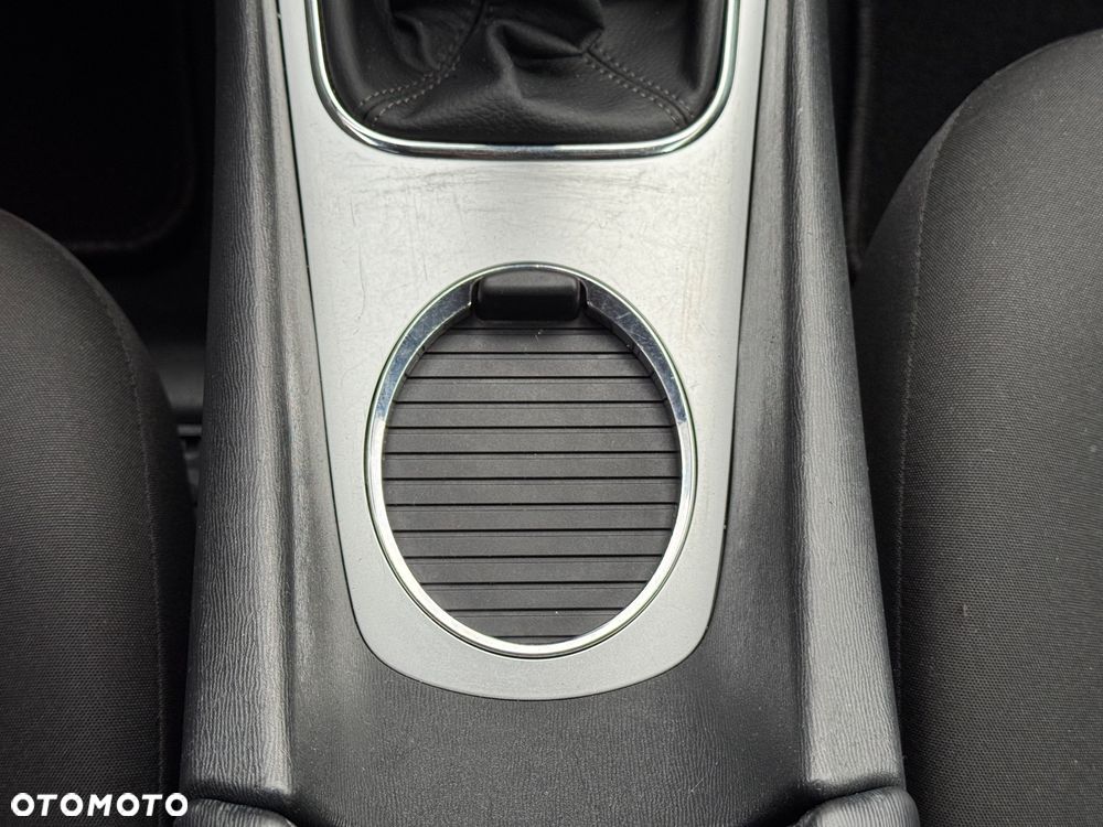 Toyota Avensis 2.0 D-4D Executive - 34