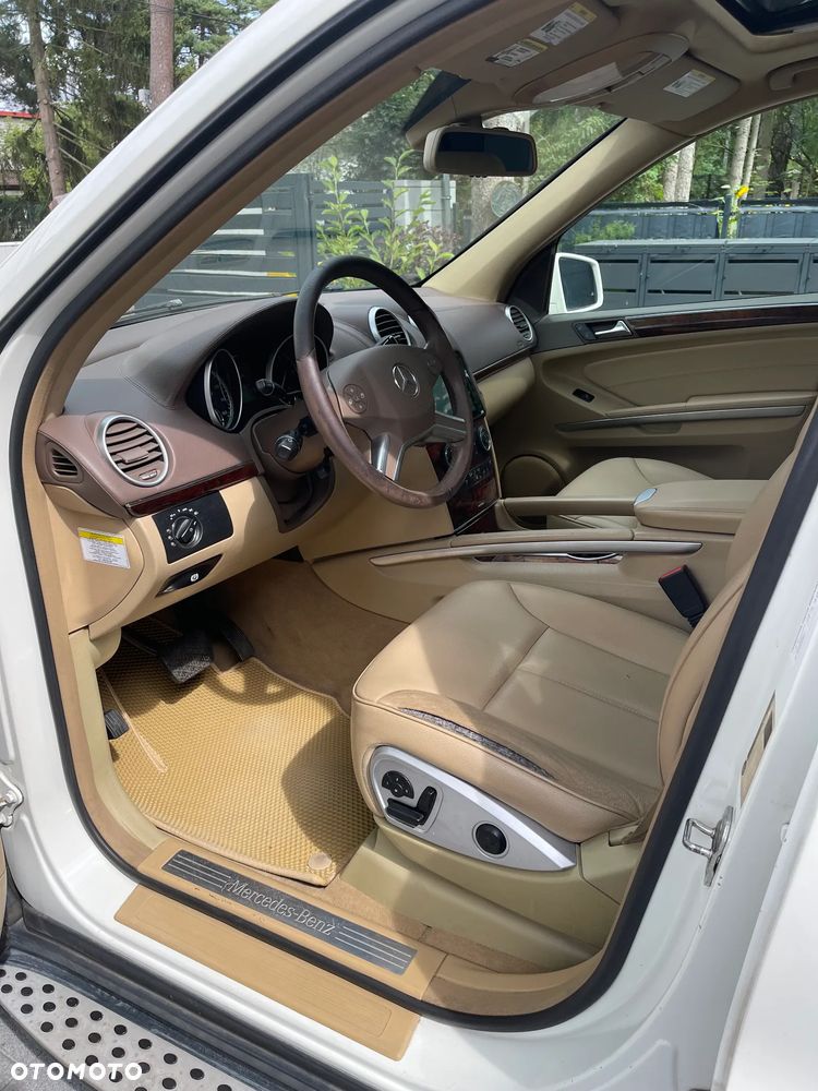 Mercedes-Benz GL - 8