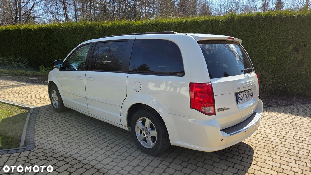 Dodge Grand Caravan - 5