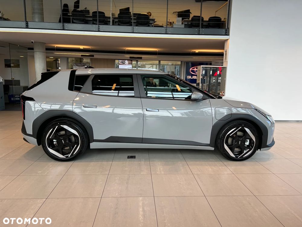 Kia EV4 - 8