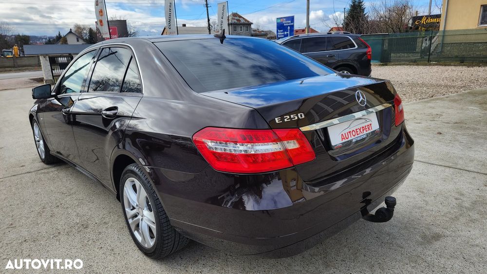 Mercedes-Benz E 250 CDI BlueEfficiency Aut - 11