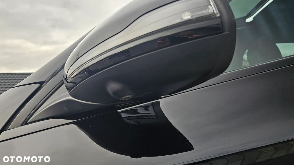 Mercedes-Benz GLC 250 4Matic 9G-TRONIC AMG Line - 17