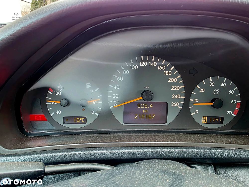 Mercedes-Benz CLK - 16