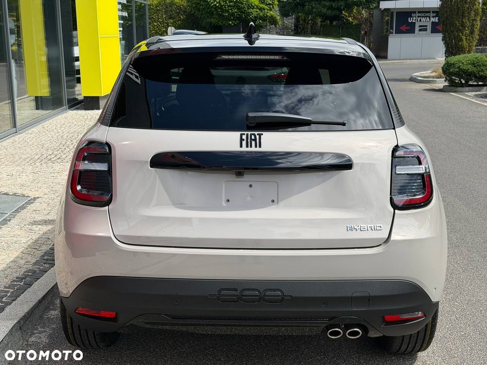 Fiat 600 1.2 Turbo Sport eDCT - 5