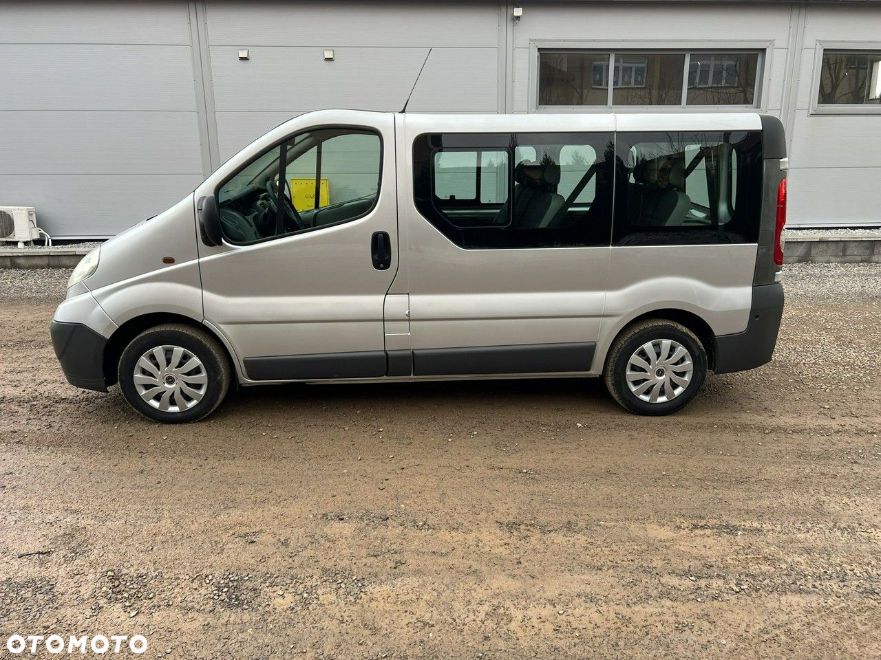 Opel Vivaro - 5
