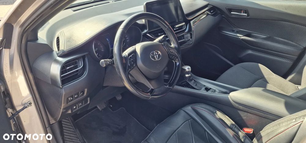 Toyota C-HR - 17