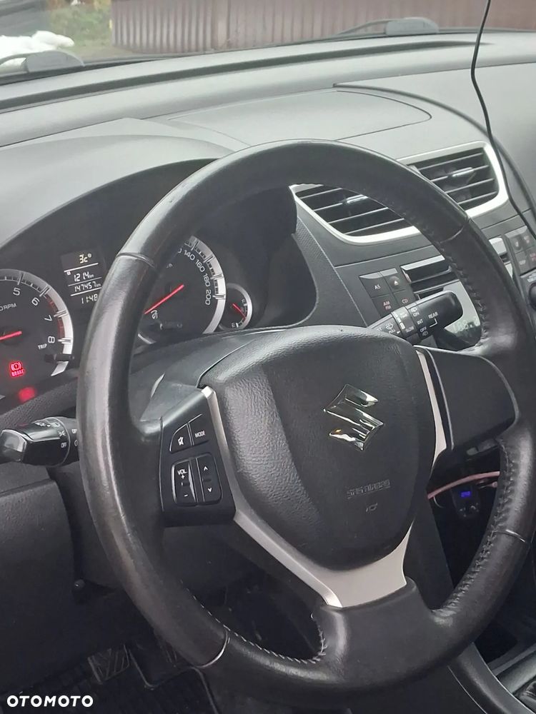 Suzuki Swift 1.2 4x4 Club - 11