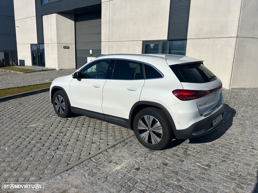 Mercedes-Benz EQA 300 4Matic - 6