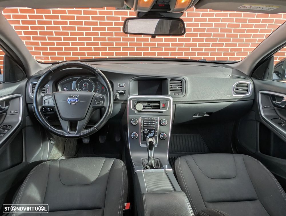 Volvo V60 D2 - 10
