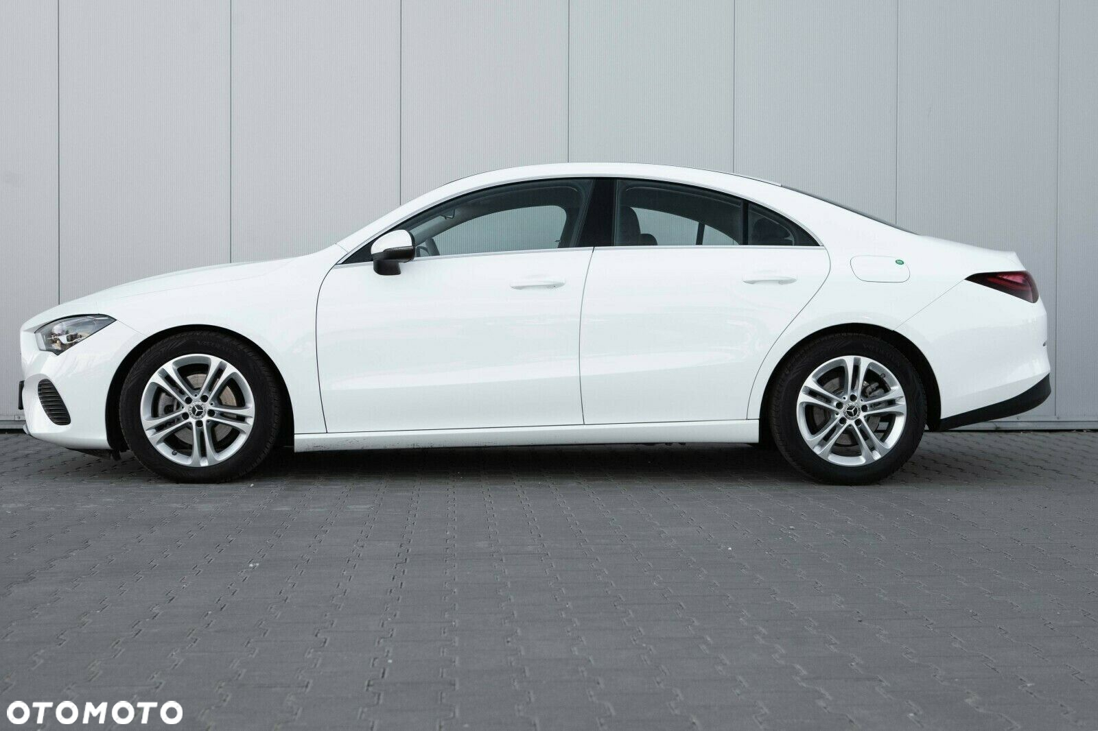 Mercedes-Benz CLA 200 7G-DCT - 8