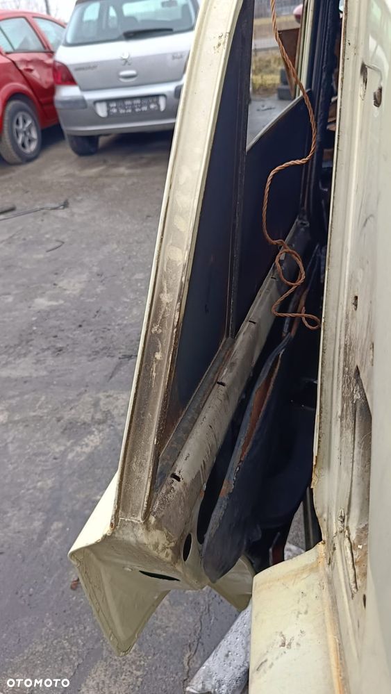 DRZWI LEWE TYŁ TYLNE TYLNIE FIAT 125P - 4