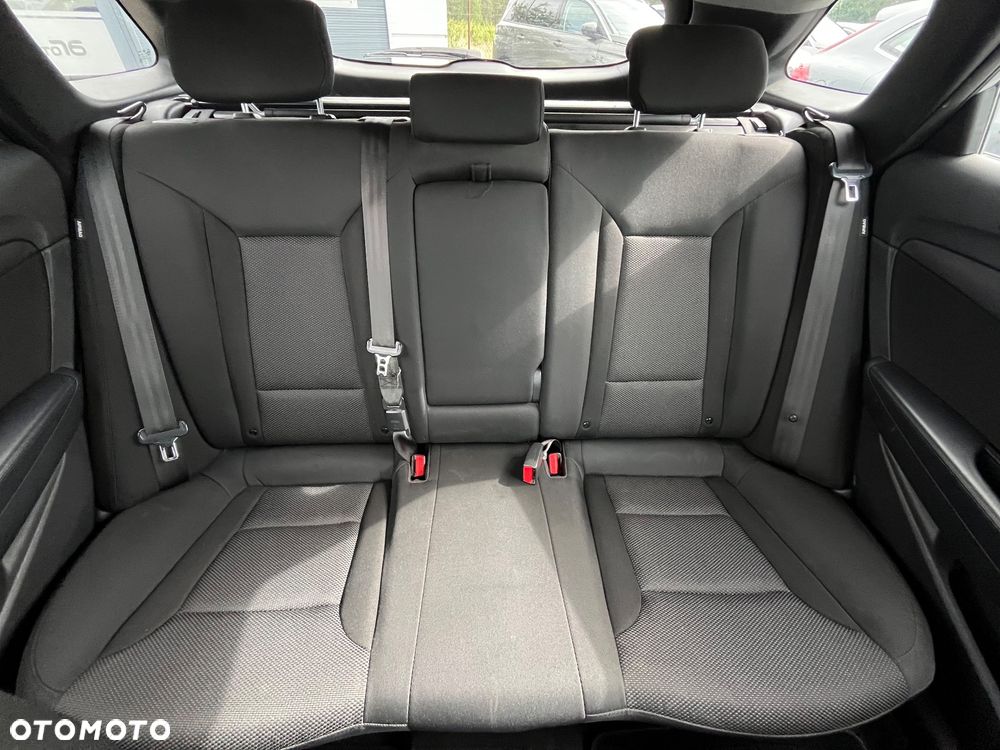 Hyundai i40 Kombi 1.7 CRDi Premium - 24
