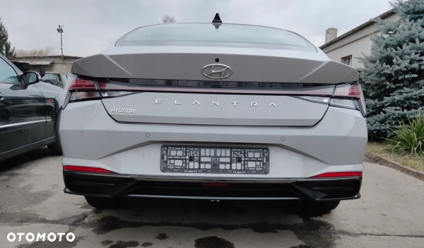 HYUNDAI ELANTRA VII ZDERZAK TYŁ TYLNY C5G PDC KOMPLETNY