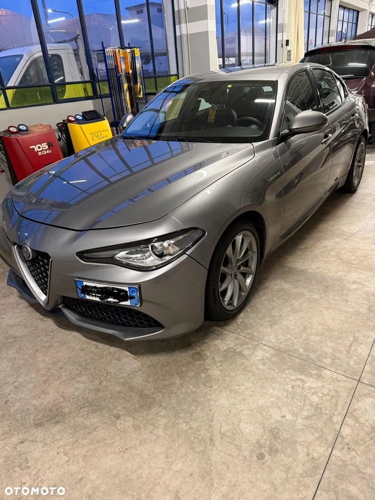Alfa Romeo Giulia 2.2 D Turbo Veloce TI Q4 - 5