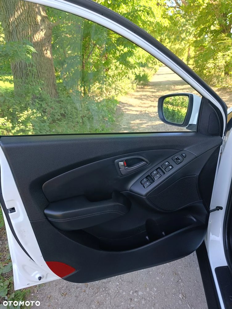 Hyundai ix35 - 30