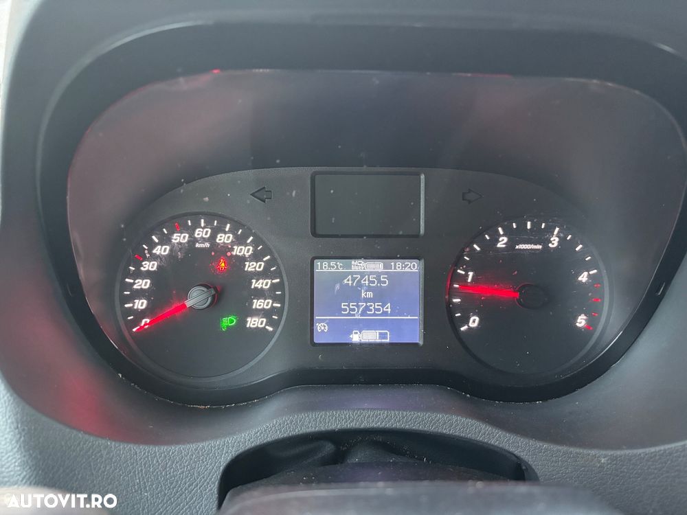 Mercedes-Benz Sprinter - 8