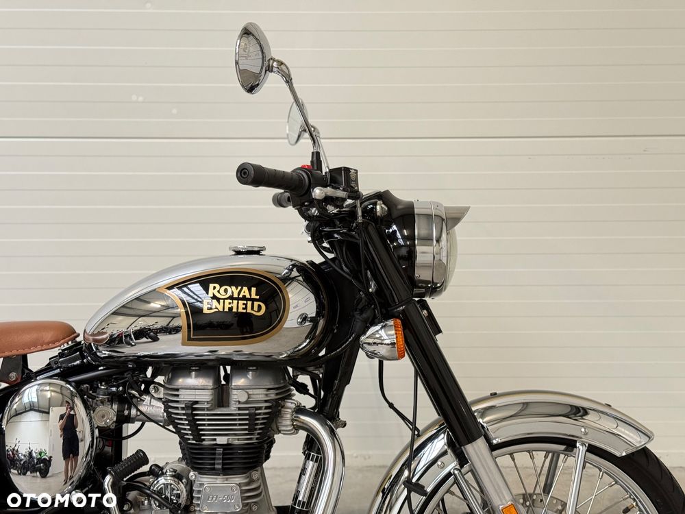 Royal Enfield Classic - 11
