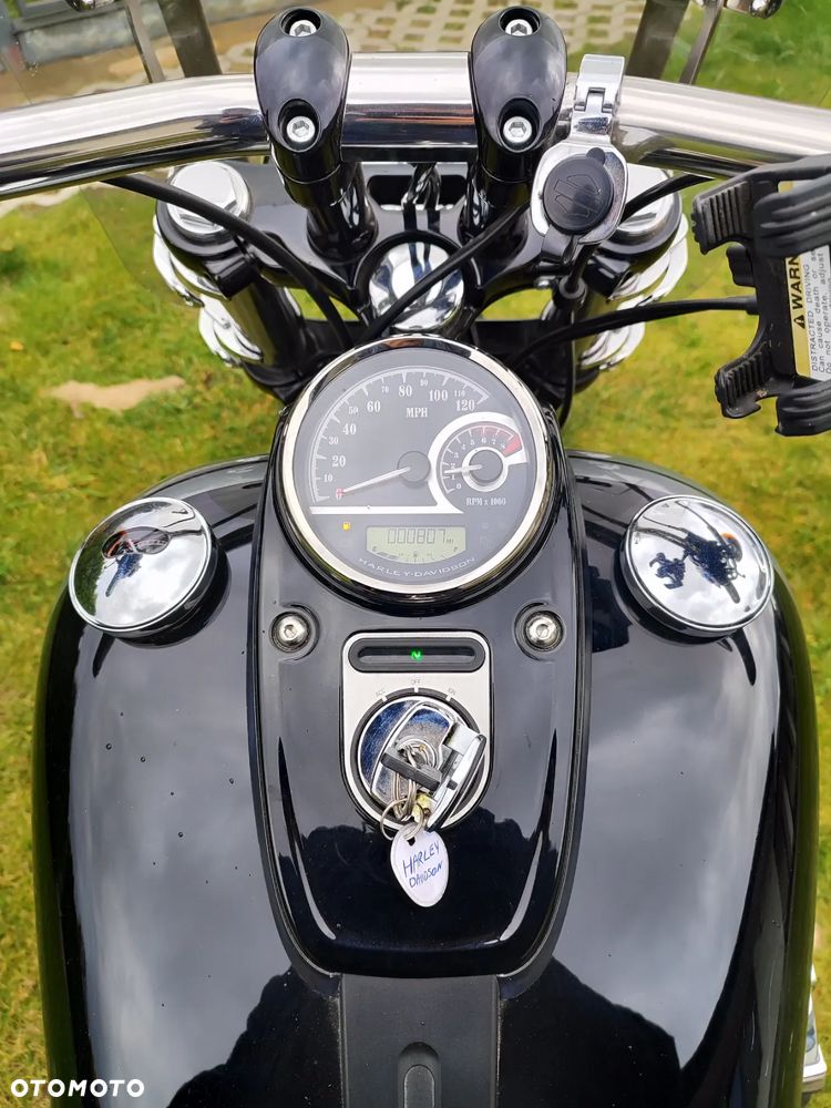 Harley-Davidson Dyna Fat Bob - 3