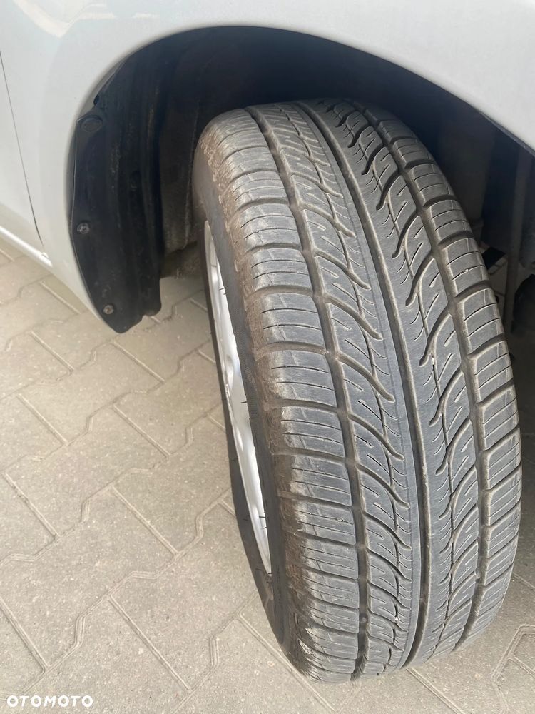 Toyota Yaris 1.33 VVT-i Cool+ - 11