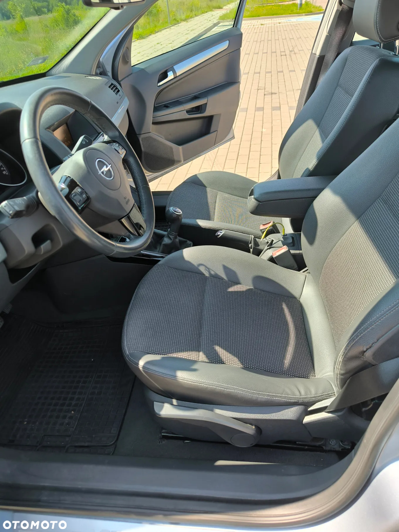 Opel Astra 1.6 - 12