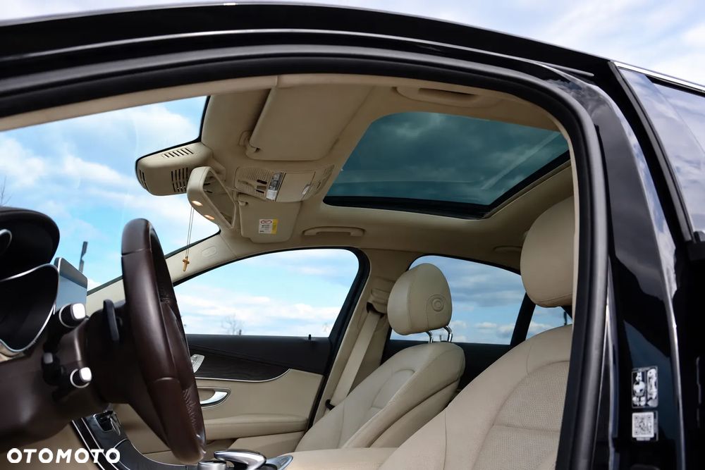 Mercedes-Benz Klasa C 300 9G-TRONIC - 19