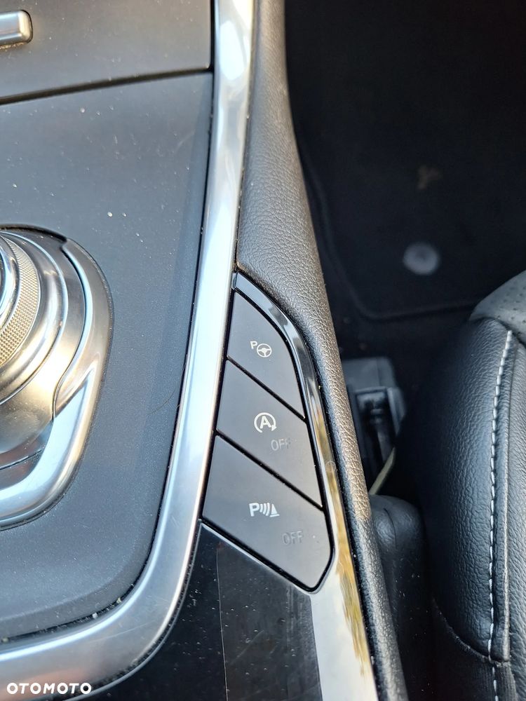Ford Galaxy 2.0 EcoBlue Twin-Turbo Titanium - 34