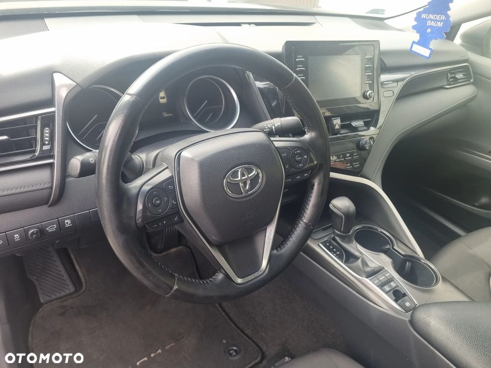 Toyota Camry 2.5 Hybrid Comfort CVT - 25