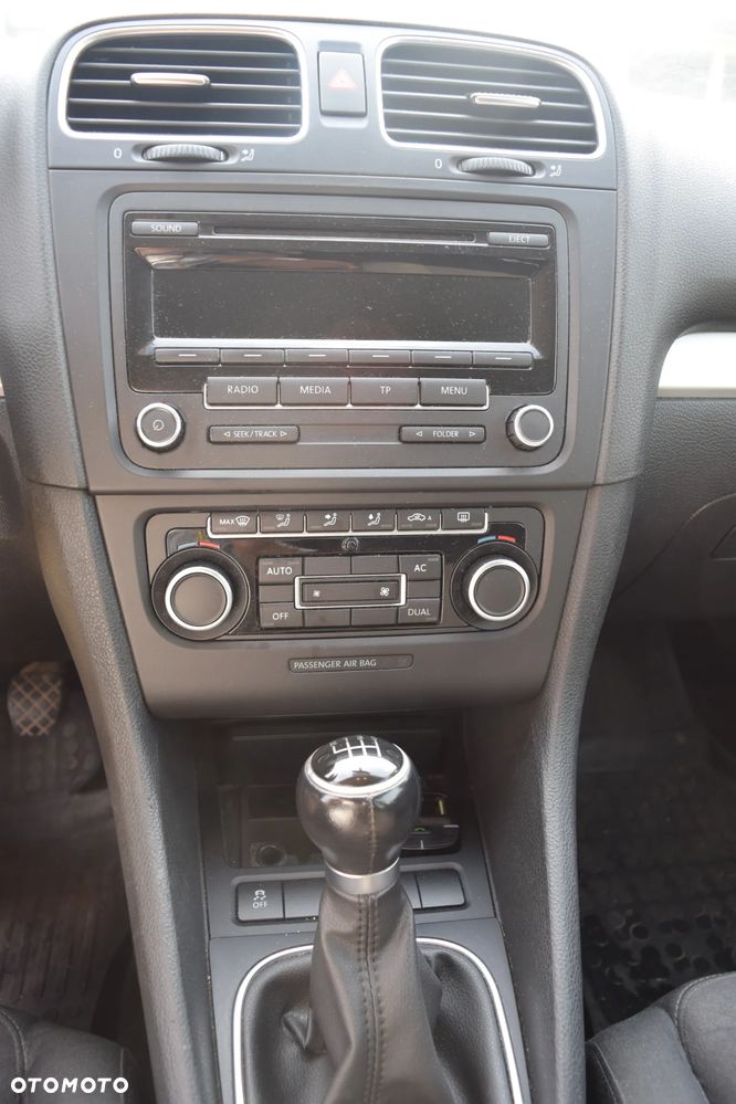 Volkswagen Golf 2.0 TDI Highline - 19