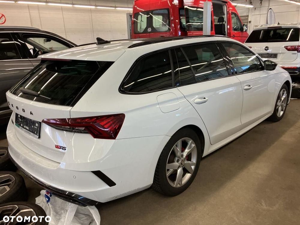 Skoda Octavia 2.0 TDI RS DSG - 5
