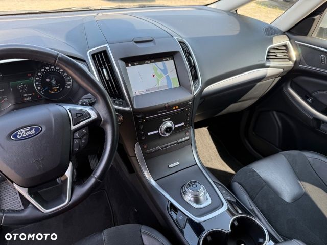Ford S-Max - 23