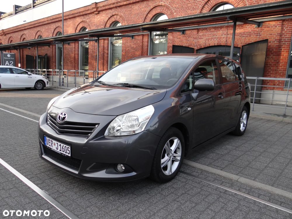 Toyota Verso 1.8 7-Sitzer Comfort - 13