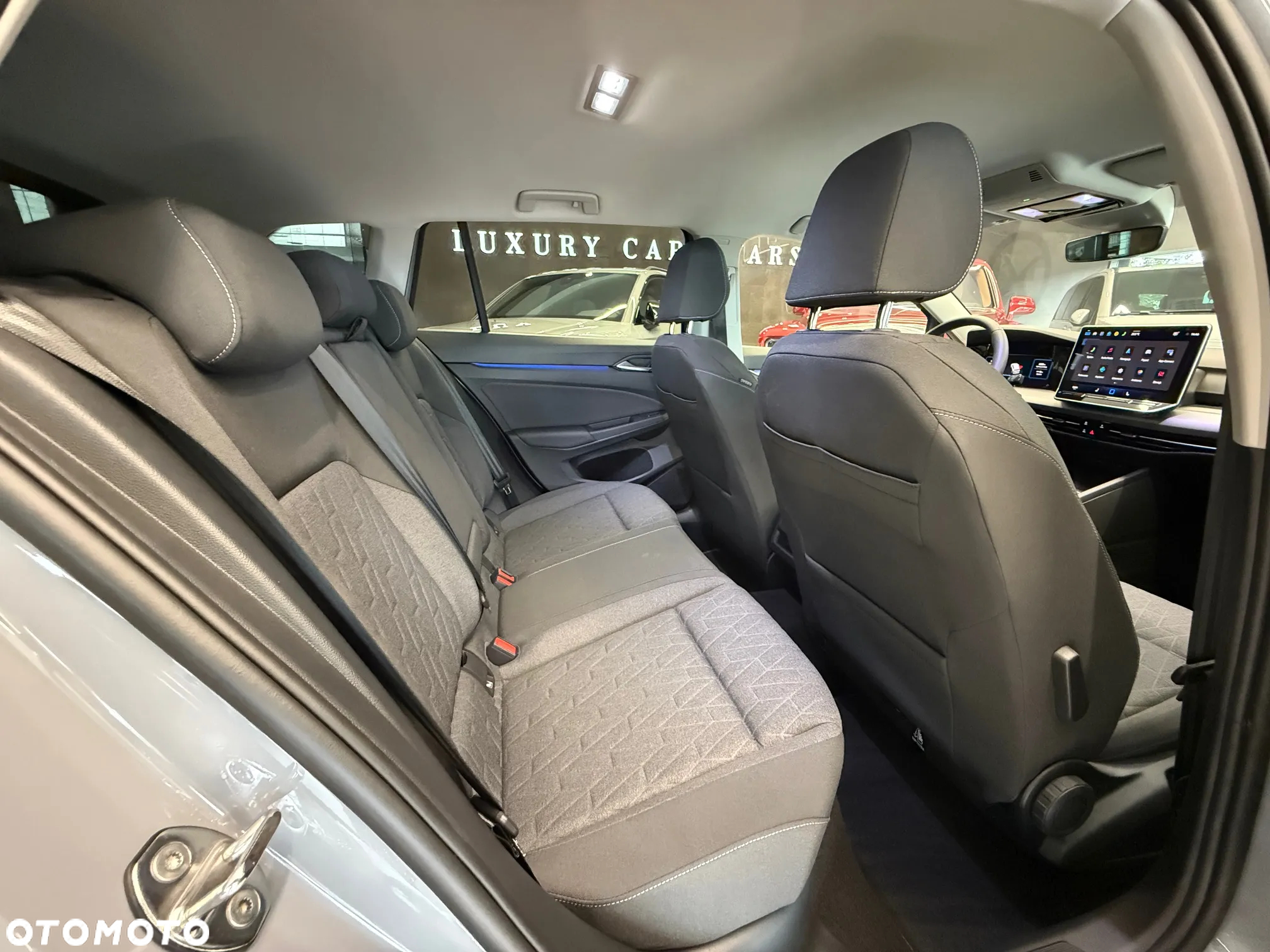 Volkswagen Golf - 18