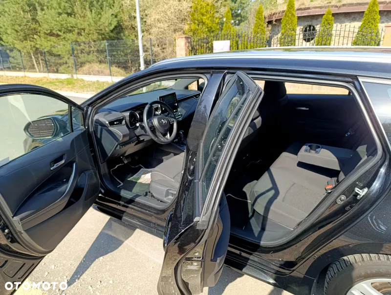 Toyota Corolla 1.8 Hybrid Comfort - 15