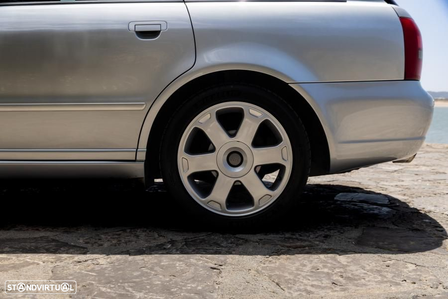 Audi S4 Avant 2.7 V6 quattro - 11