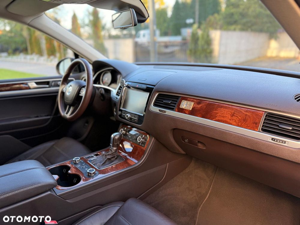 Volkswagen Touareg 3.0 V6 TDI 4XMot BMT - 16