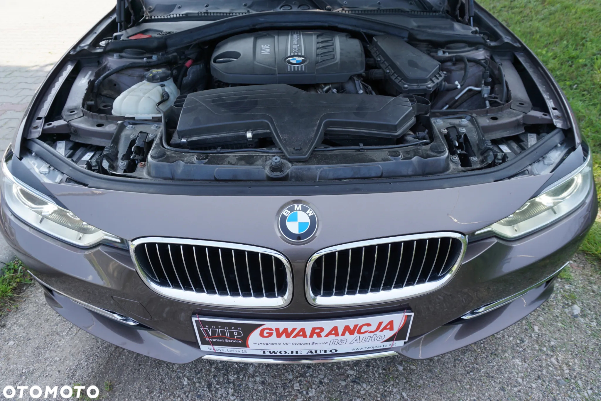 BMW Seria 3 318d Touring Luxury Line - 32