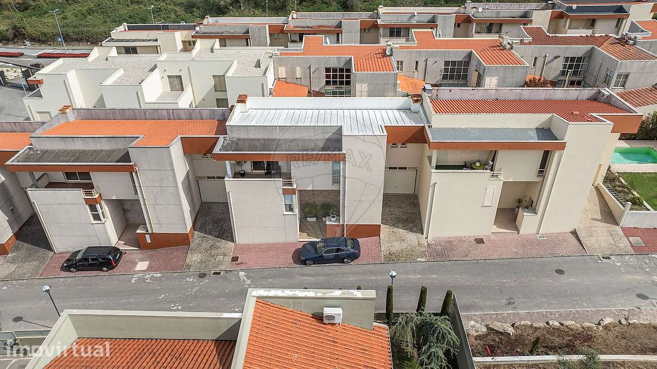 Moradia T4 para arrendamento - Grande imagem: 2/49